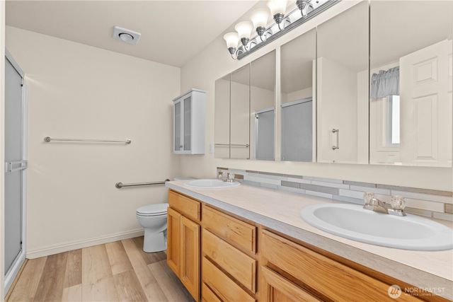 7101 33rd Way NE, Lacey, WA 98516