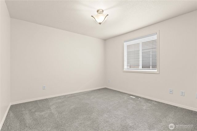 7101 33rd Way NE, Lacey, WA 98516
