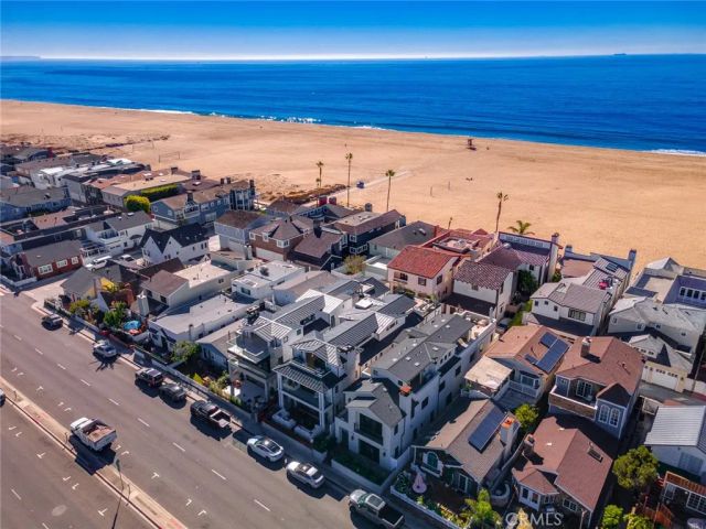 1025 W Balboa Boulevard, Newport Beach, CA 92661