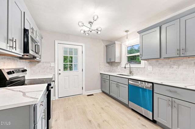 6326 Cool Shade Drive, Fayetteville, NC 28303