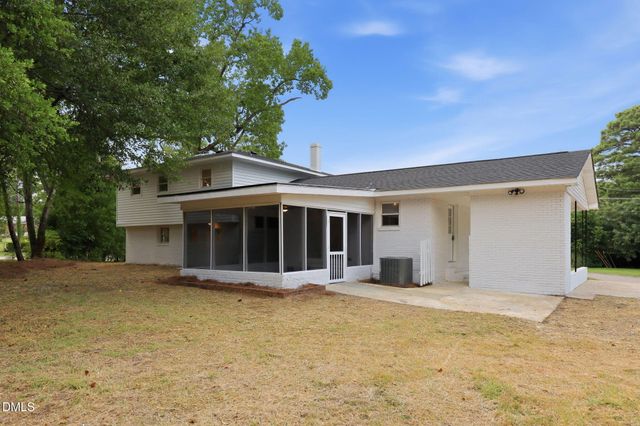 6326 Cool Shade Drive, Fayetteville, NC 28303