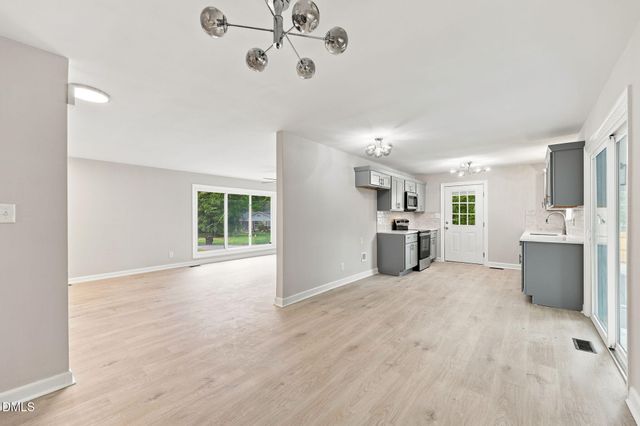 6326 Cool Shade Drive, Fayetteville, NC 28303