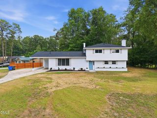 6326 Cool Shade Drive, Fayetteville, NC 28303