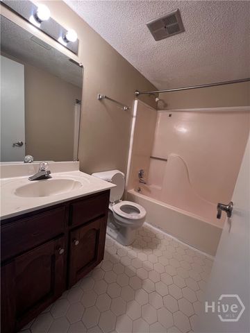 2505 W Broad Street 422, Athens, GA 30606