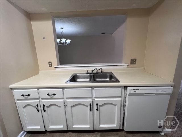 2505 W Broad Street 422, Athens, GA 30606