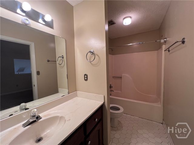 2505 W Broad Street 422, Athens, GA 30606