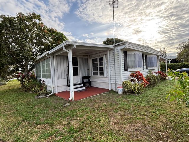 6129 98th Place, Sebastian, FL 32958