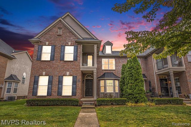 42640 Park Cresent Drive, Sterling Heights, MI 48313