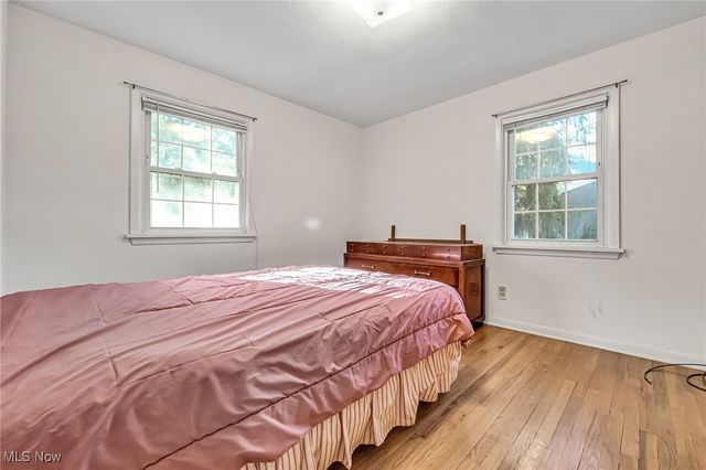 35690 Solon Road, Solon, OH 44139