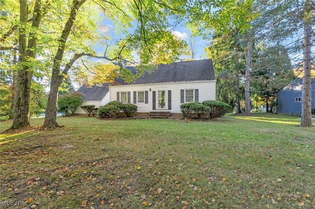 35690 Solon Road, Solon, OH 44139