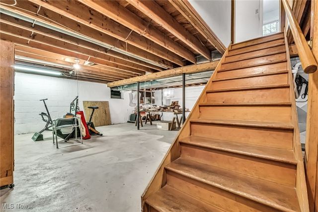 35690 Solon Road, Solon, OH 44139