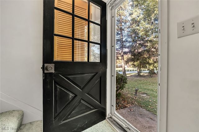 35690 Solon Road, Solon, OH 44139