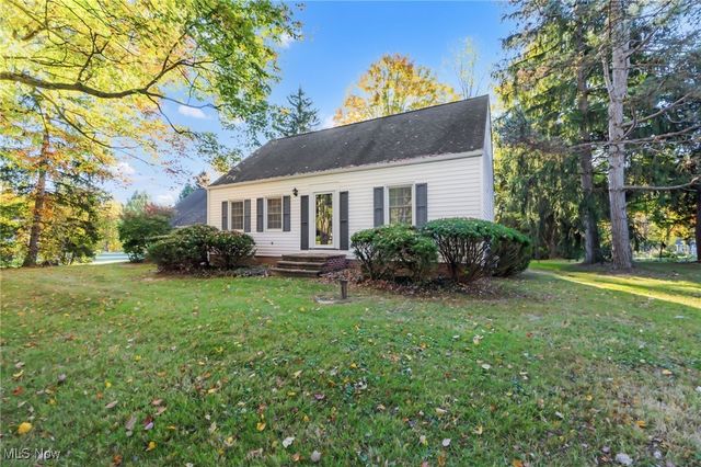 35690 Solon Road, Solon, OH 44139