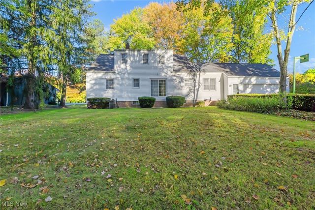 35690 Solon Road, Solon, OH 44139