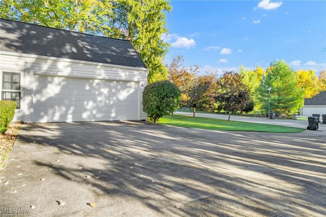 35690 Solon Road, Solon, OH 44139