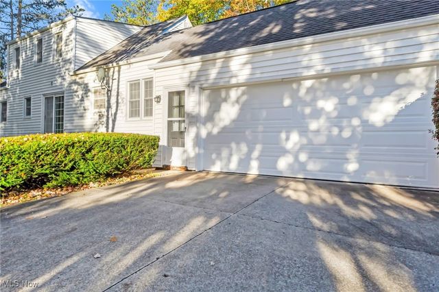 35690 Solon Road, Solon, OH 44139