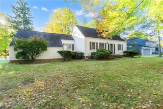 35690 Solon Road, Solon, OH 44139