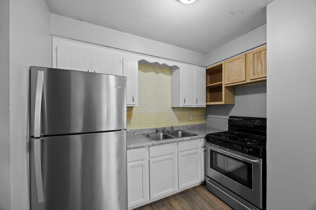 5428 5th Street NE, Fridley, MN 55421