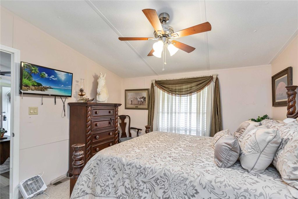 Image 26 of property listing at 4710 BRIAR PATCH LANE, St Cloud, FL 34771