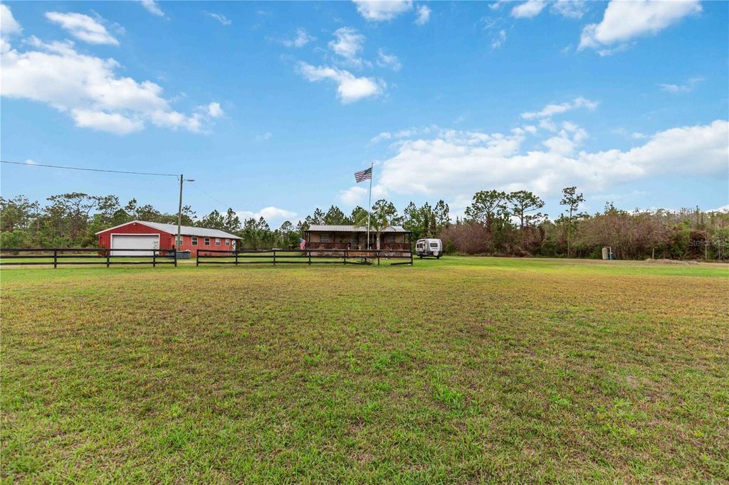 Image 8 of property listing at 4710 BRIAR PATCH LANE, St Cloud, FL 34771