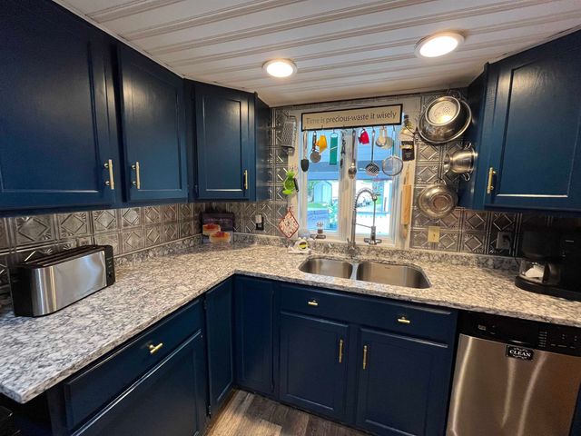 4027 Route 100 Highway, Wardsboro, VT 05360