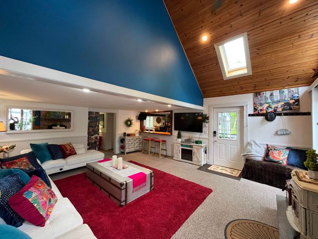 4027 Route 100 Highway, Wardsboro, VT 05360