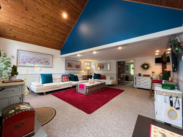 4027 Route 100 Highway, Wardsboro, VT 05360