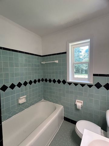 106 Tv Rd, Dothan, AL 36301