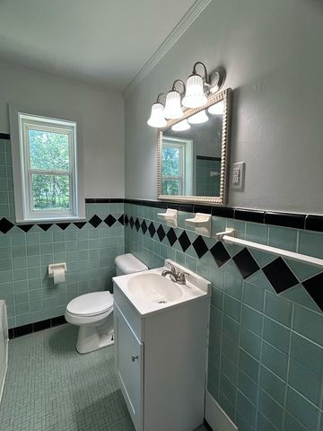 106 Tv Rd, Dothan, AL 36301