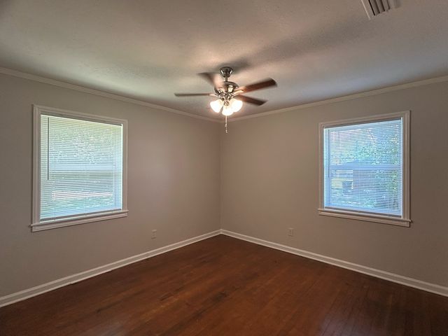 106 Tv Rd, Dothan, AL 36301
