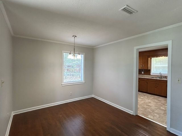 106 Tv Rd, Dothan, AL 36301