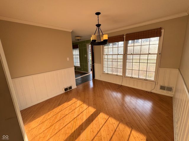 7425 Dean Road, Indianapolis, IN 46240