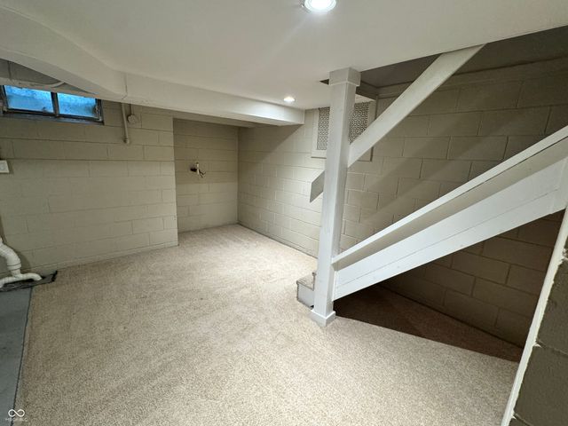 7425 Dean Road, Indianapolis, IN 46240