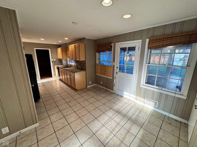 7425 Dean Road, Indianapolis, IN 46240