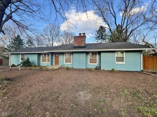 7425 Dean Road, Indianapolis, IN 46240