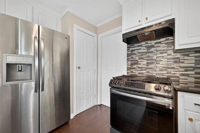 13327 Harpers Bridge Drive, Houston, TX 77041