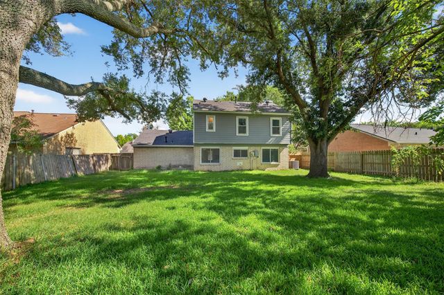 13327 Harpers Bridge Drive, Houston, TX 77041