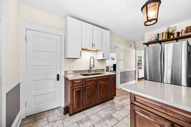718 North Street, Geneva, IL 60134
