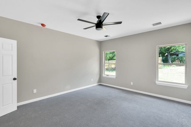 5136 Farnsworth Avenue, Fort Worth, TX 76107