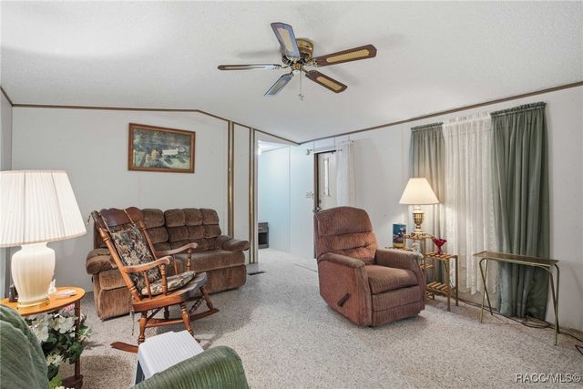 6395 W Flanders Lane, Crystal River, FL 34429