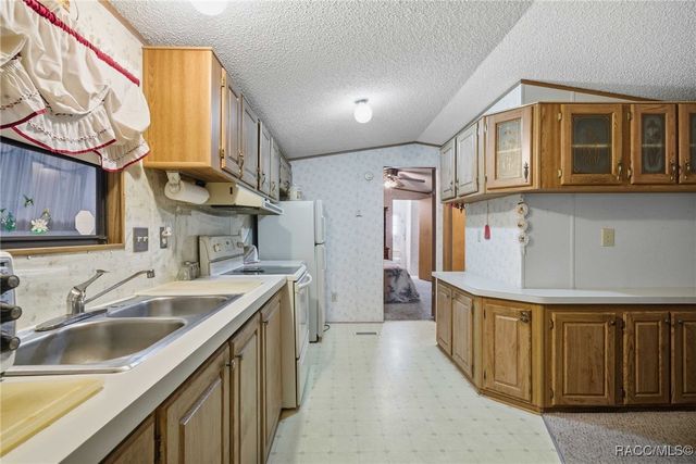 6395 W Flanders Lane, Crystal River, FL 34429