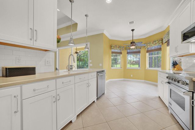 7726 GREENBRIER Circle, Port St. Lucie, Port St Lucie, FL 34986