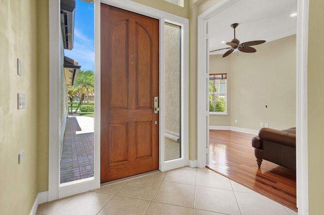 7726 GREENBRIER Circle, Port St. Lucie, Port St Lucie, FL 34986