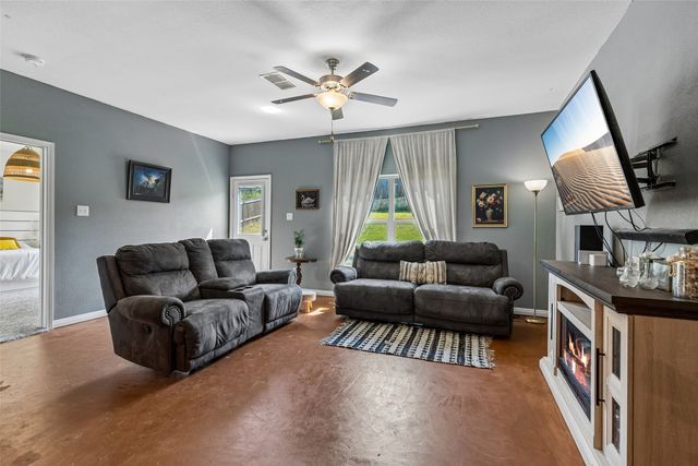 148 Bandana Circle, Newark, TX 76071