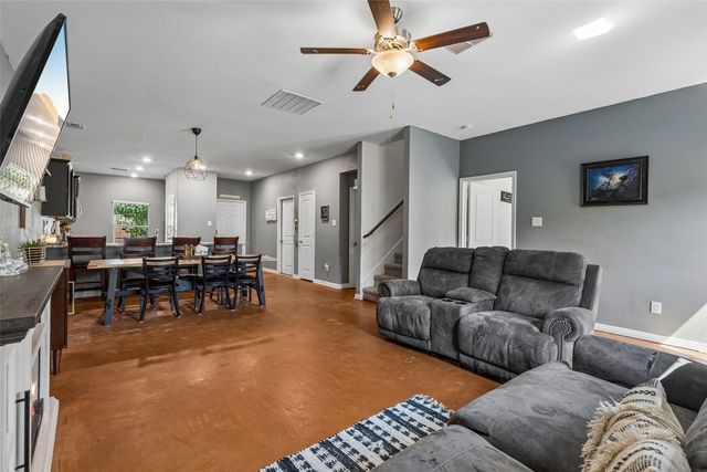 148 Bandana Circle, Newark, TX 76071