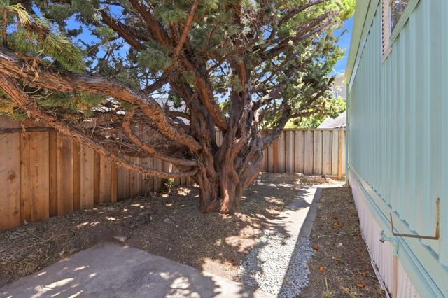 1555 Merrill 43, Santa Cruz, CA 95062