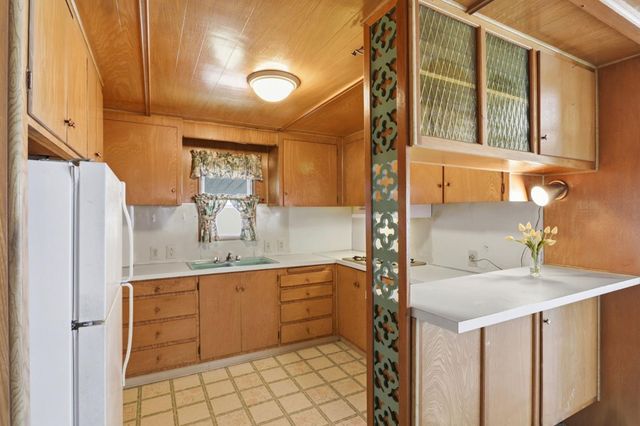 1555 Merrill 43, Santa Cruz, CA 95062