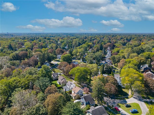 235 Wildmere Road, Irondequoit, NY 14617