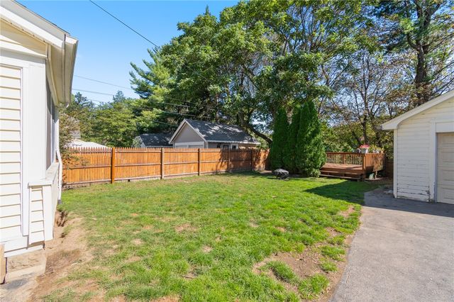 235 Wildmere Road, Irondequoit, NY 14617