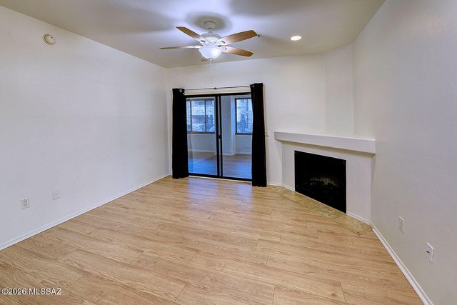 2550 E River Rd Unit 14106, Tucson, AZ 85718